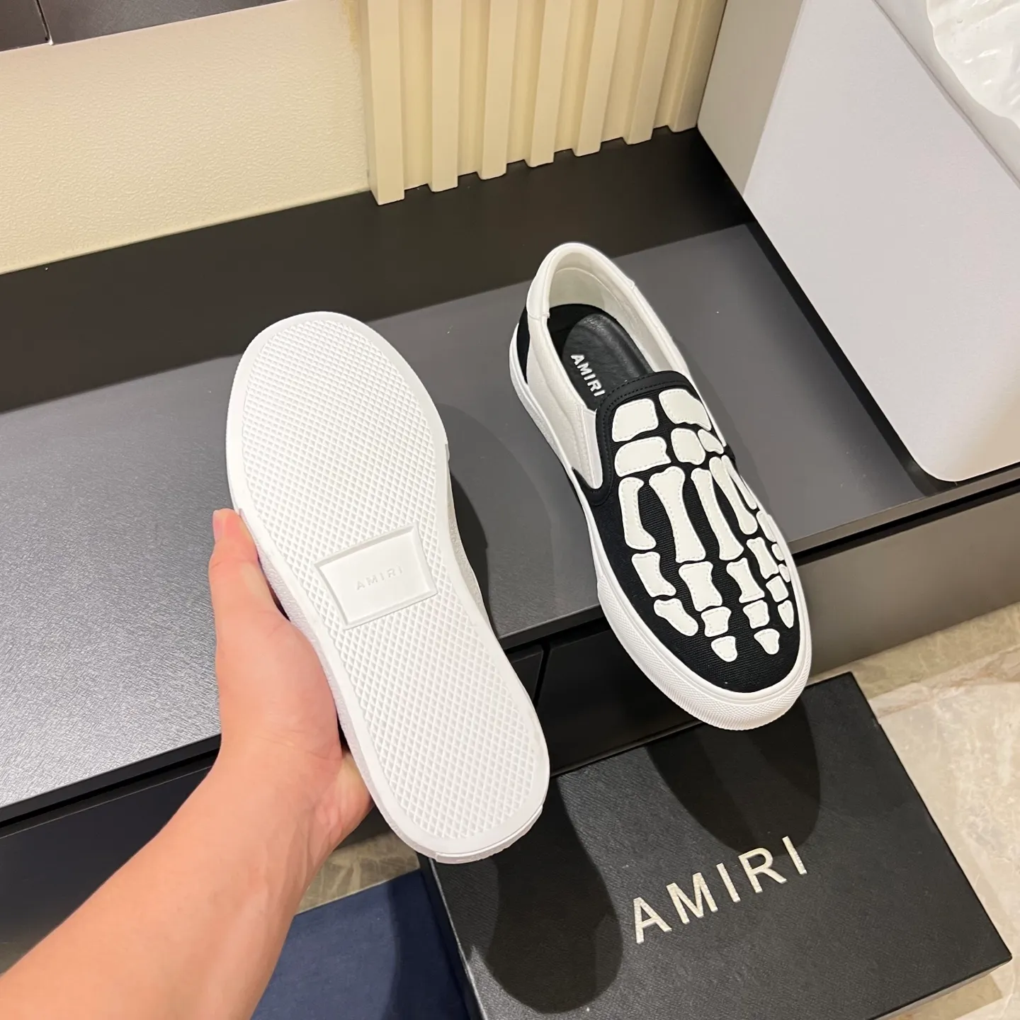 Men's shoes 💰p420, amiri The top purchasing agent for bone shoes 🔍🔍 is on sale at the men's counter at the same time. Cowhide is paired with 5D dynamic design style.
